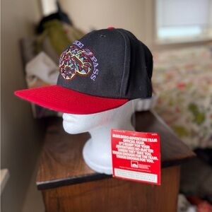 VTG NWT Marlboro Snake Pass baseball cap